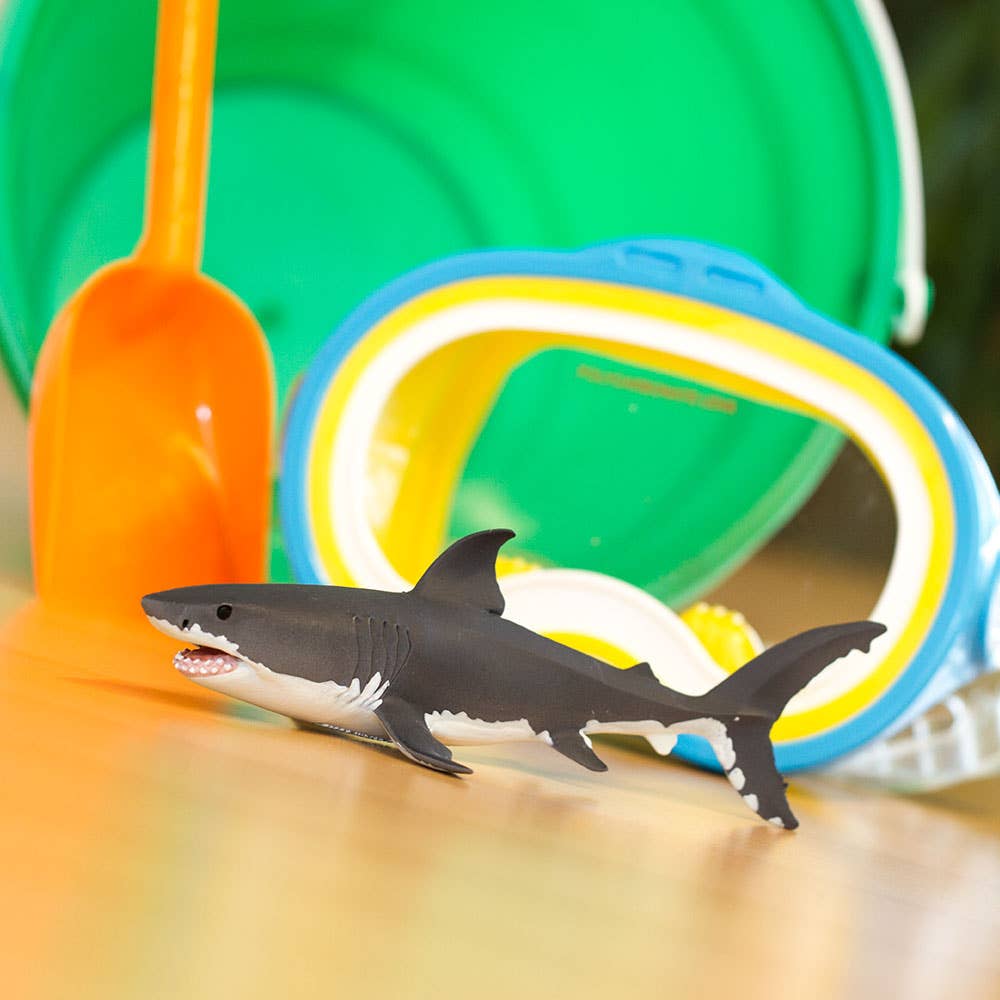 Great White Shark - 200729
