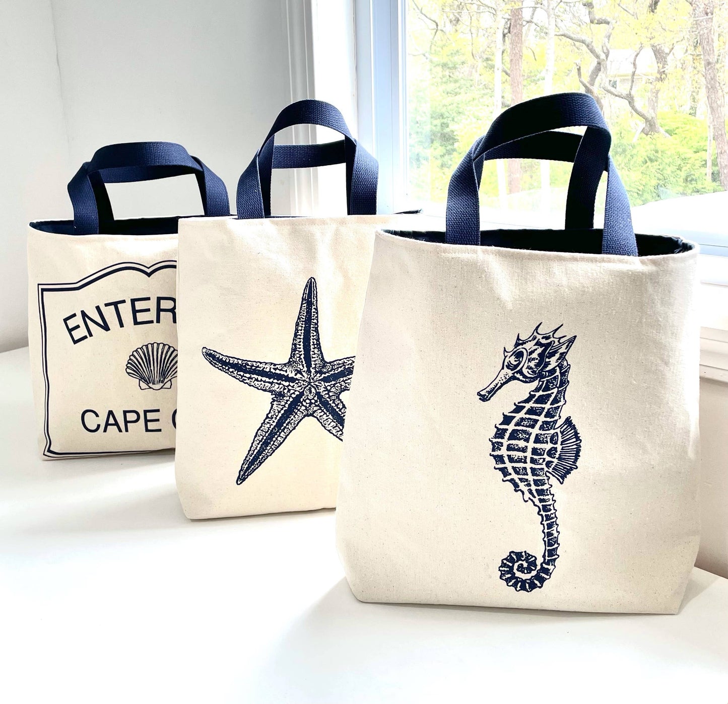 Nautical tote bags: Large / Sanddollar
