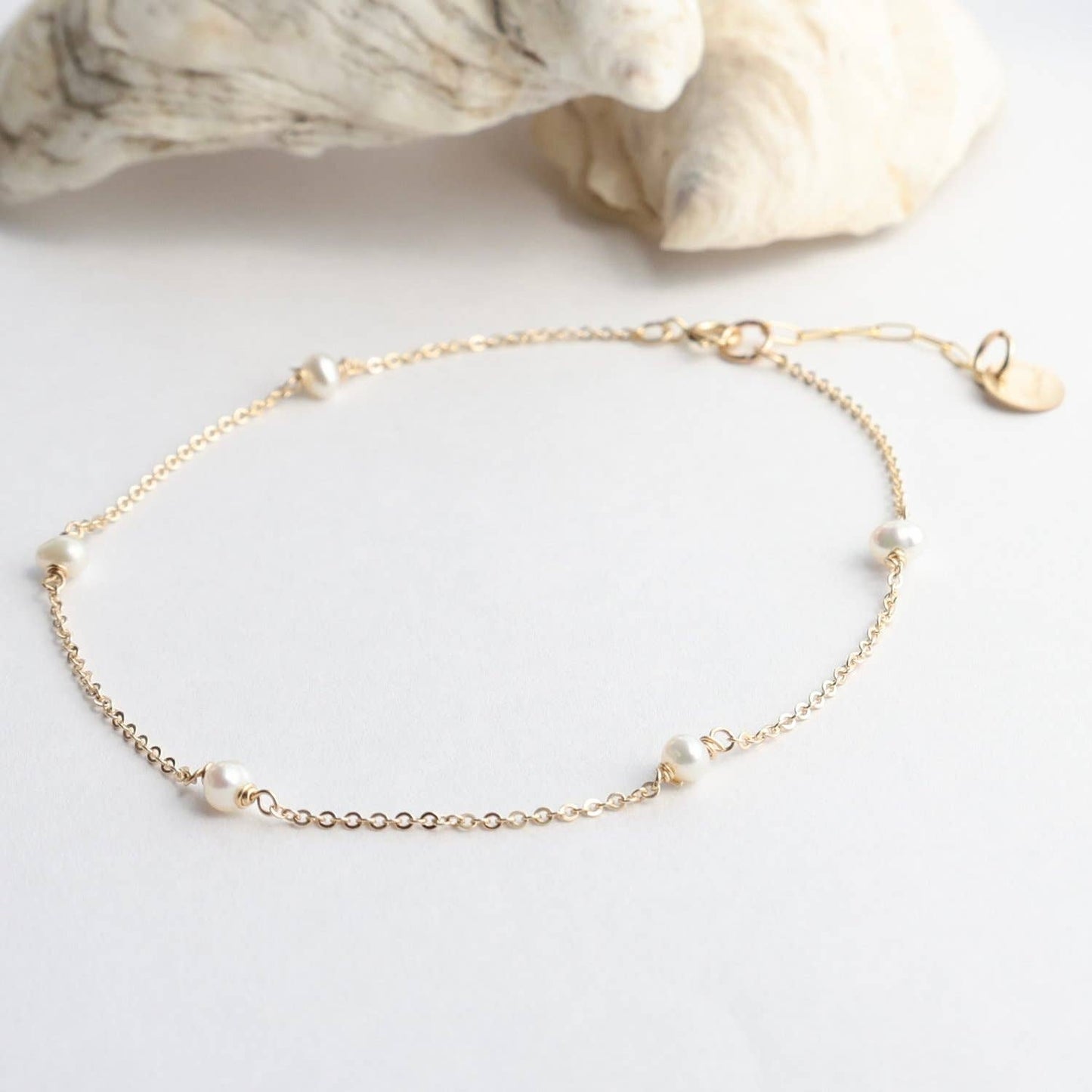 Dainty Surfer Five Pearl Anklet: Gold Filled