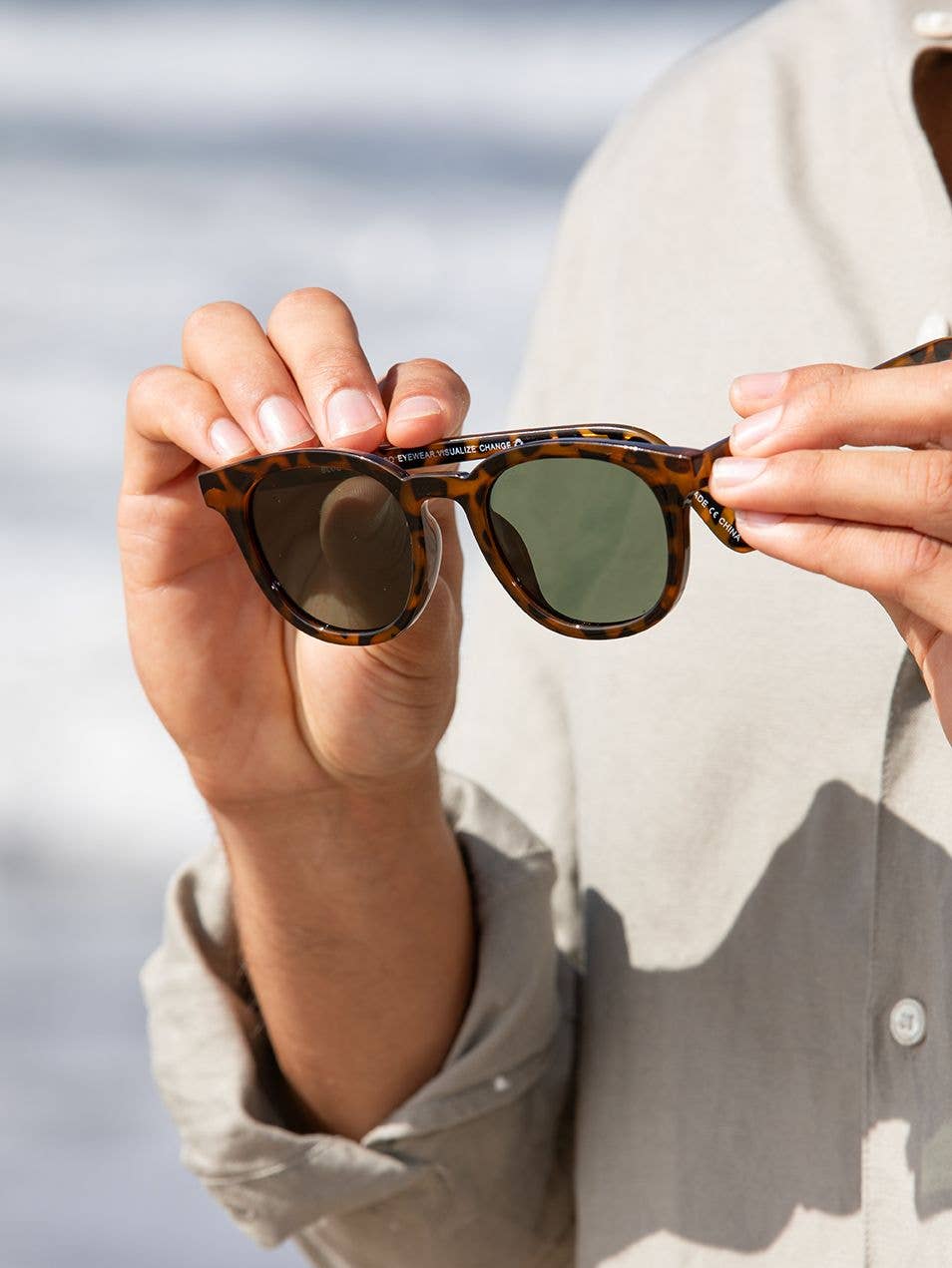 Gram - Walnut Tortoise / Grey-Green Polarized Lens