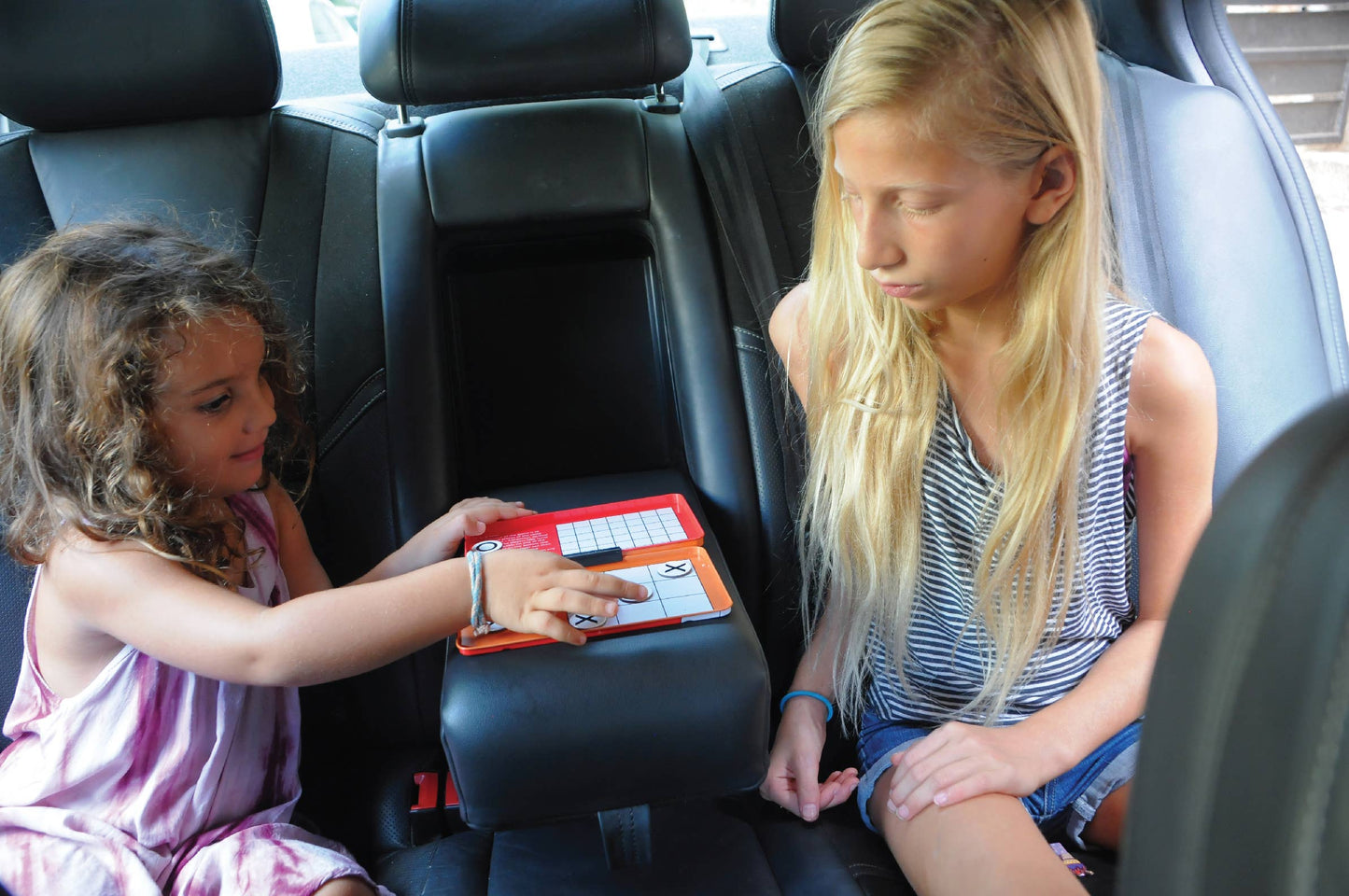Travel Game - 4 In A Row & Tic Tac Toe