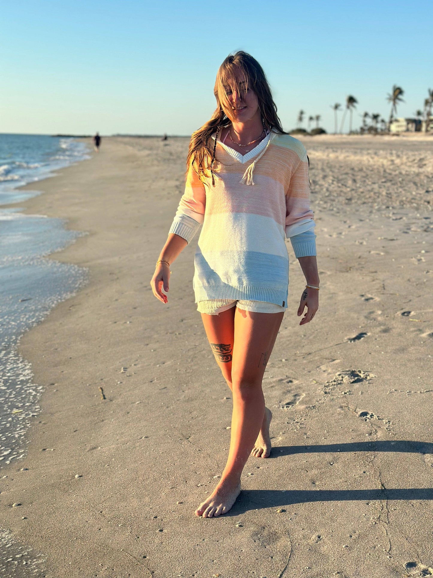 Classic Coastal Hooded Beach Sweater: Large