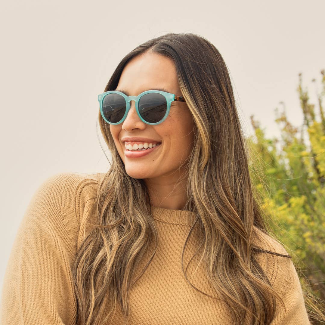 Lake - Milky Aqua / Honey Tortoise Temples / Smoke