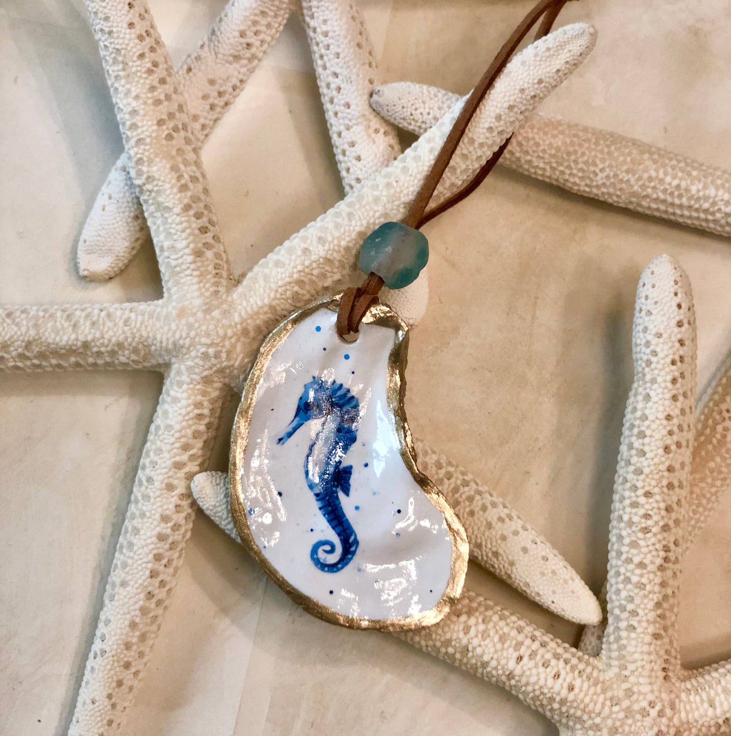 Coastal Oyster Sea Animal Ornament/ Blue : Seahorse