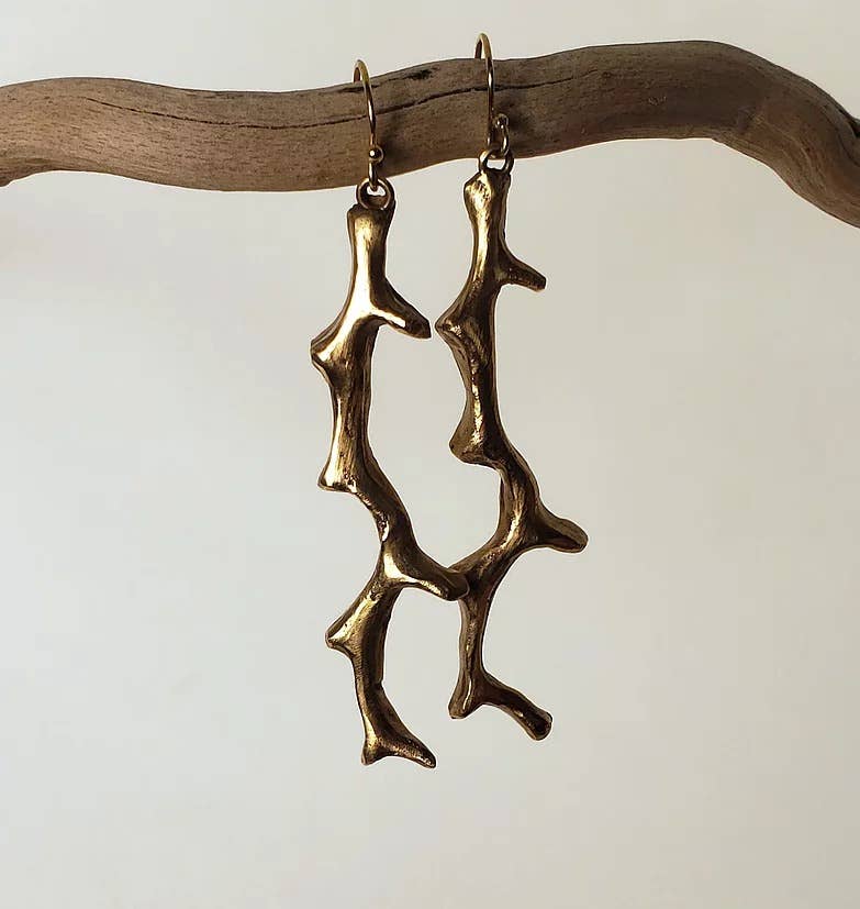 Driftwood Dangles: Bronze