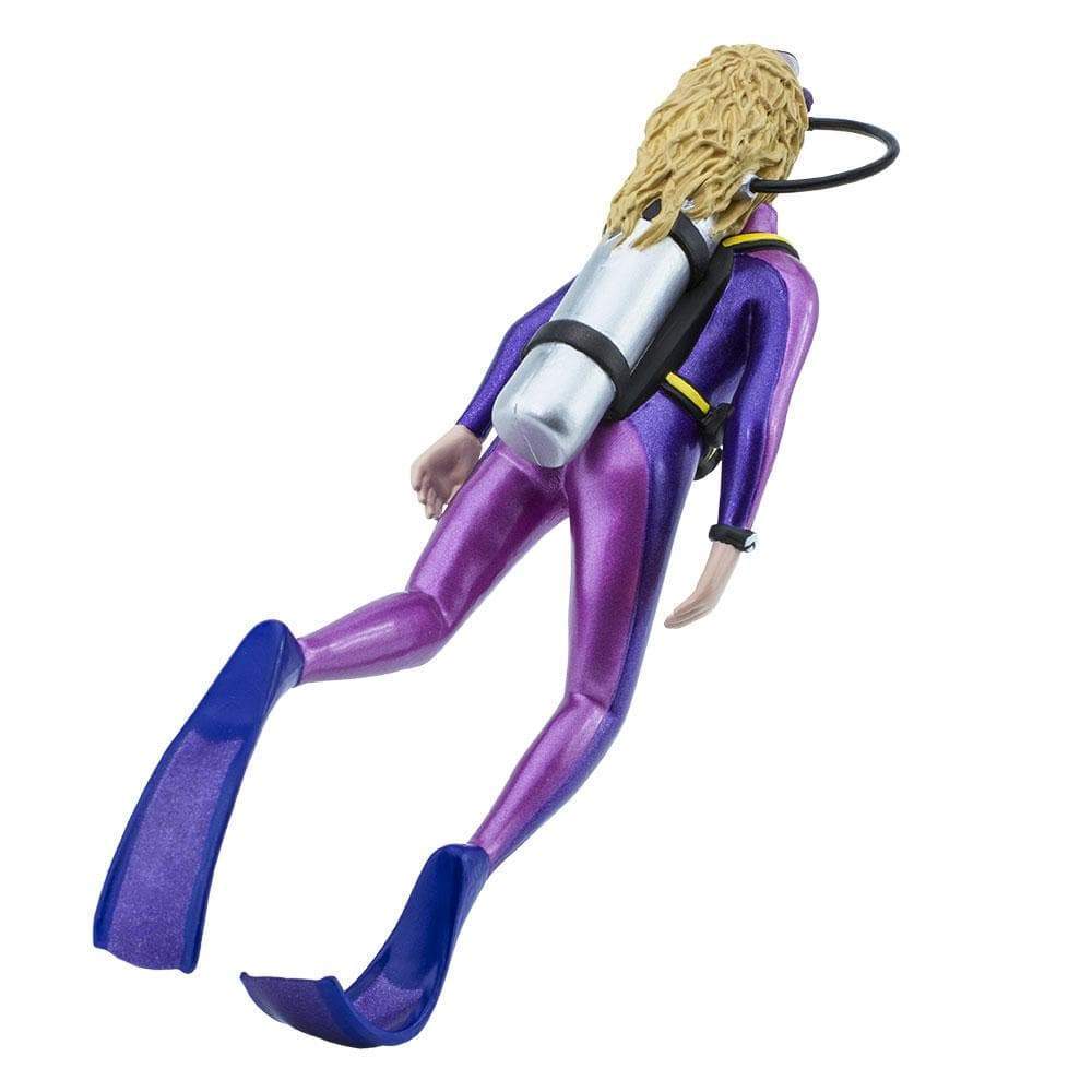 Michelle the Underwater Adventurer figurine - view 5