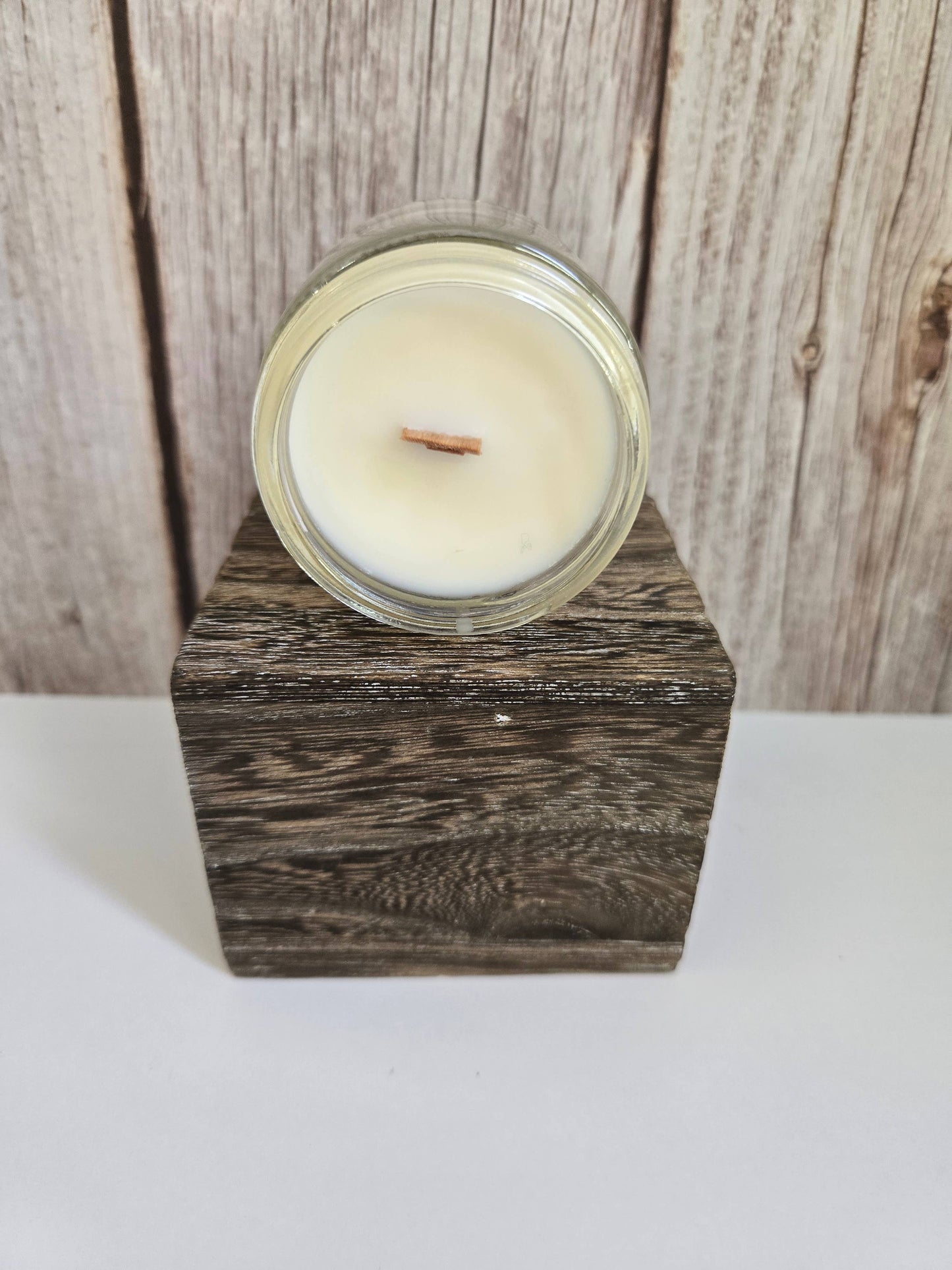 Beach Towel Soy Wax Crackling Wooden Wick Candle wholesale bulk: 8oz