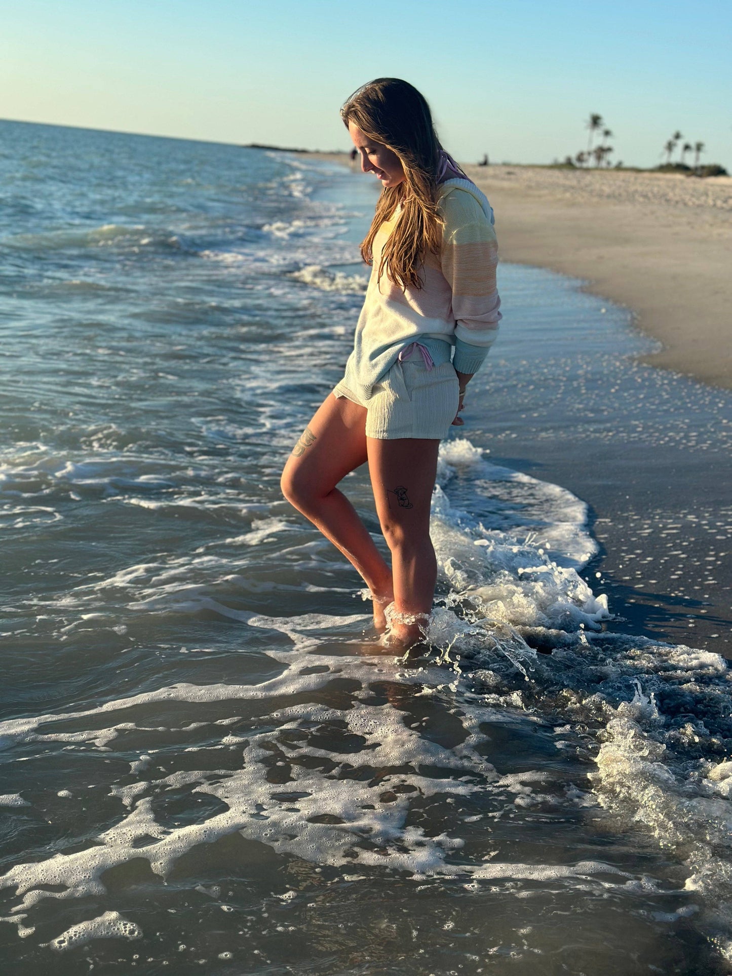 Classic Coastal Hooded Beach Sweater: Small